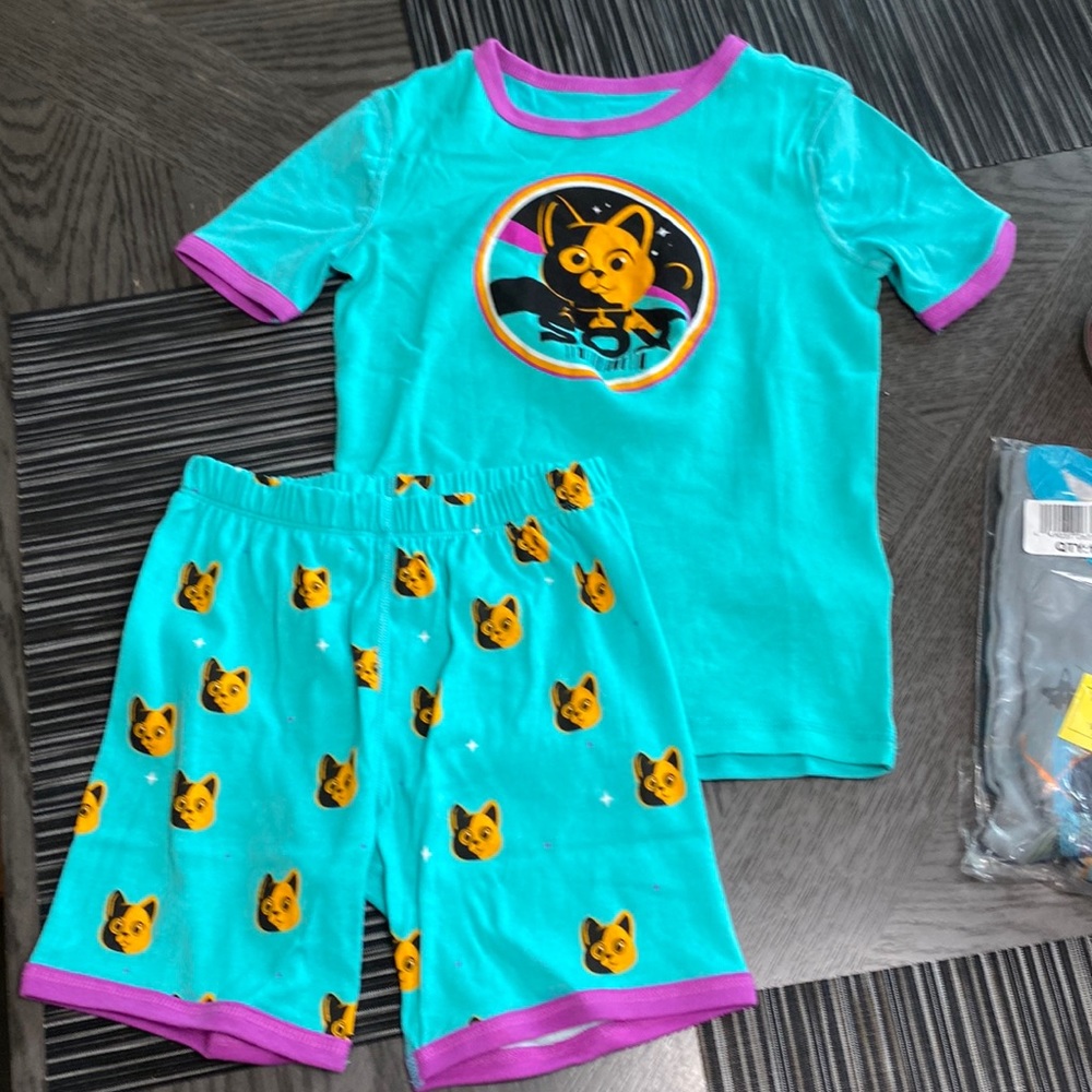 Disney Buzz Lightyear SOX PJ set sized 10 but fits very snug. More like an 8